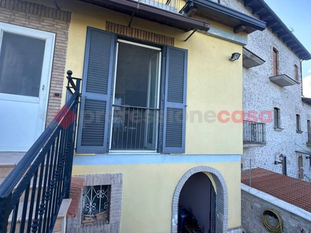 Casa indipendente a Minturno in Via Maestra - Foto 2