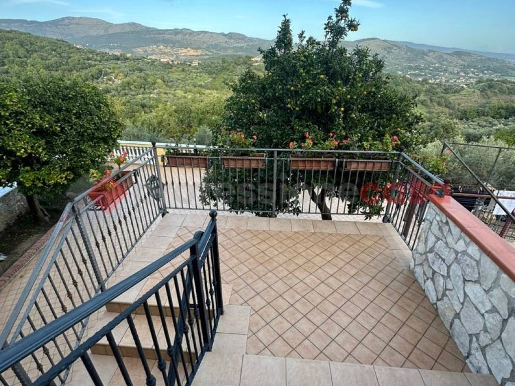 Casa indipendente a Minturno in Via Maestra - Foto 4