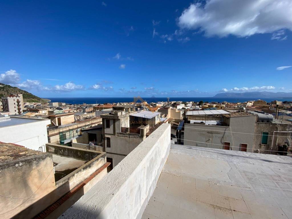 Casa indipendente a Castellammare del golfo in Via Margherita - Foto 2