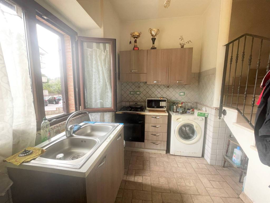 Casa indipendente a Avellino in Via Cortiglia - Foto 4