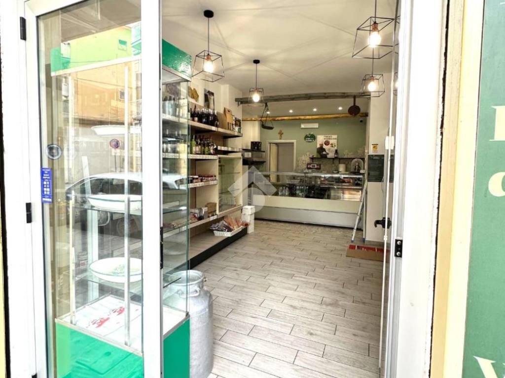 Box / garage a Scafati in Via Roma, 38 - Foto 2