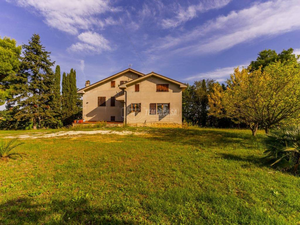 Casa indipendente a Civitanova marche in Contrada San Savino - Foto 2