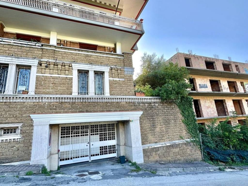 Appartamento a Avellino in Rampa Santa Maria delle Grazie - Foto 3