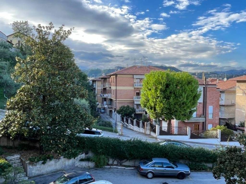 Appartamento a Ascoli piceno in Via Renato Tozzi Condivi, 13 - Foto 5