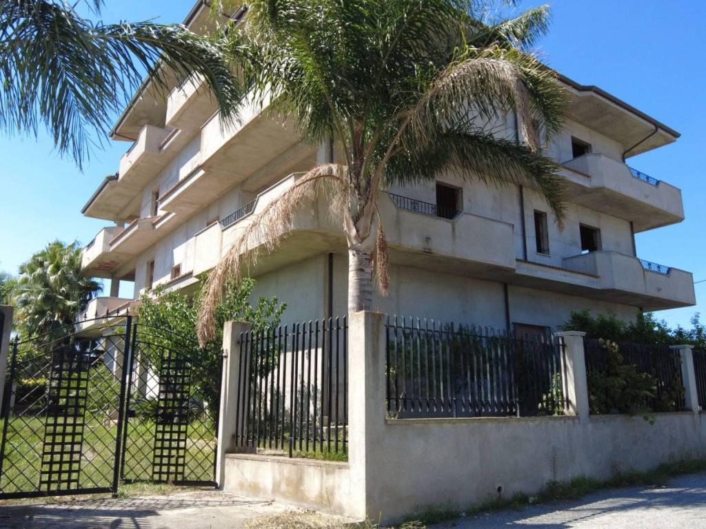 Palazzo / stabile a Siderno in Via dei Falegnami - Foto 3