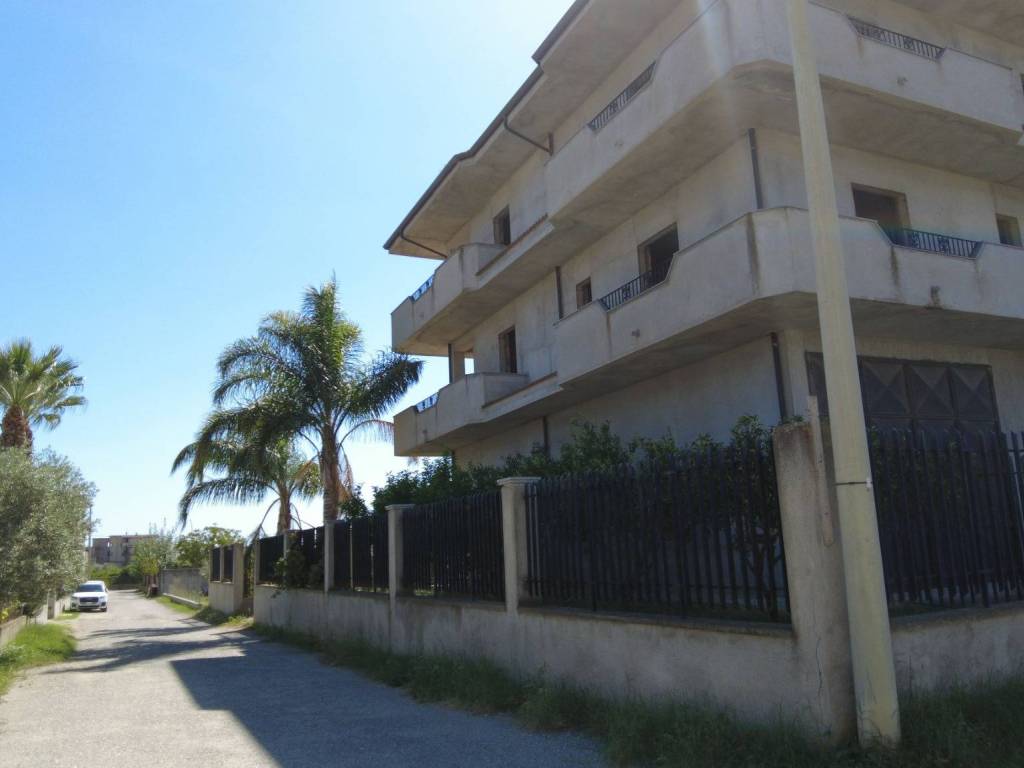 Palazzo / stabile a Siderno in Via dei Falegnami - Foto 4