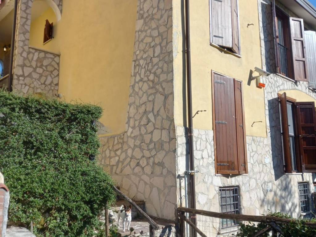 Appartamento a Rocca di cambio - Foto 2