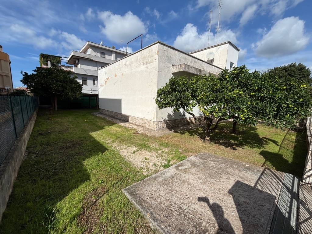 Villa a Sabaudia in Via Arciglioni, 14 - Foto 3