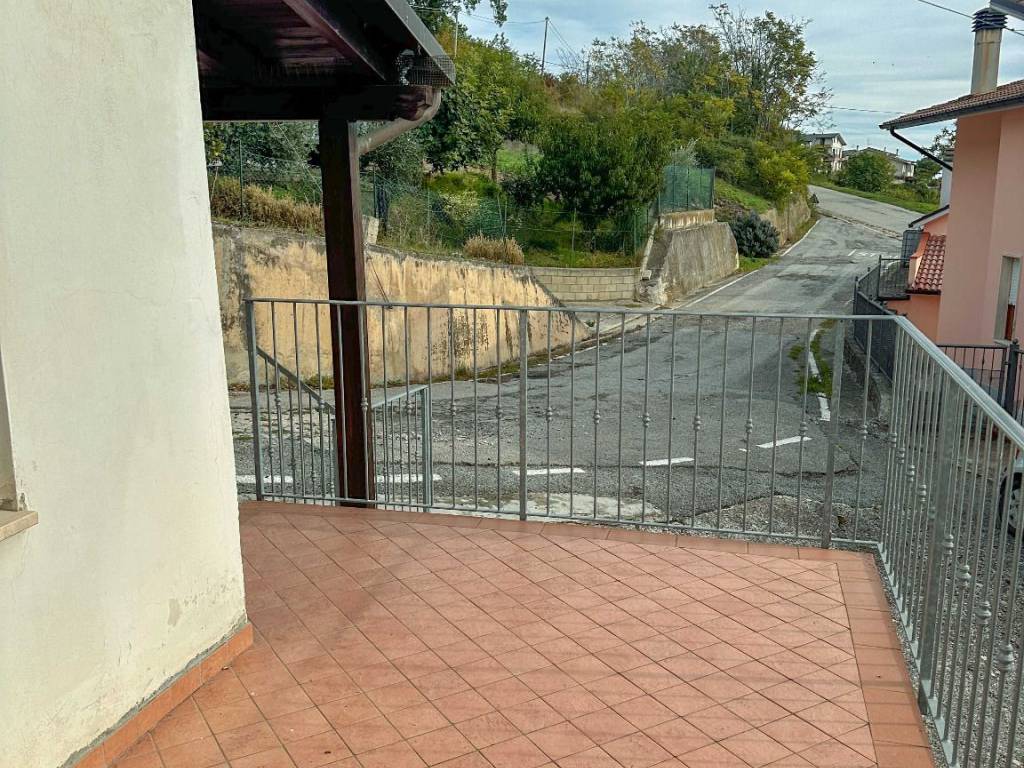 Casa indipendente a Teramo in Località Magnanella, 46 - Foto 2