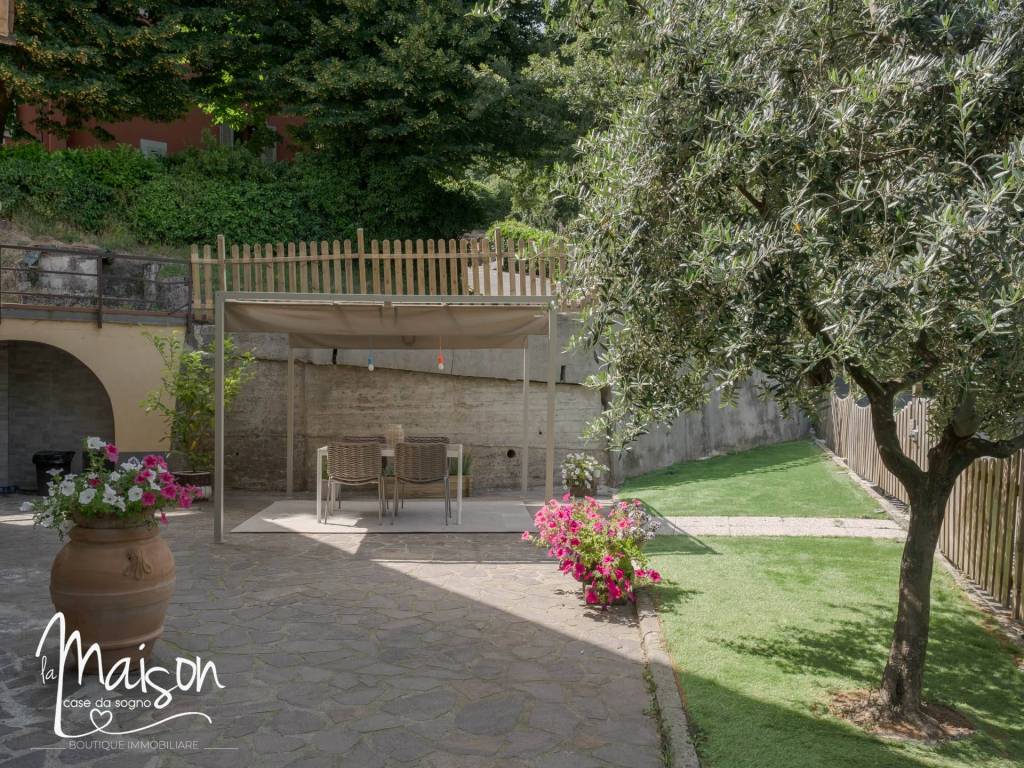 Villa a Vaiano in Via Emilio Bertini - Foto 2