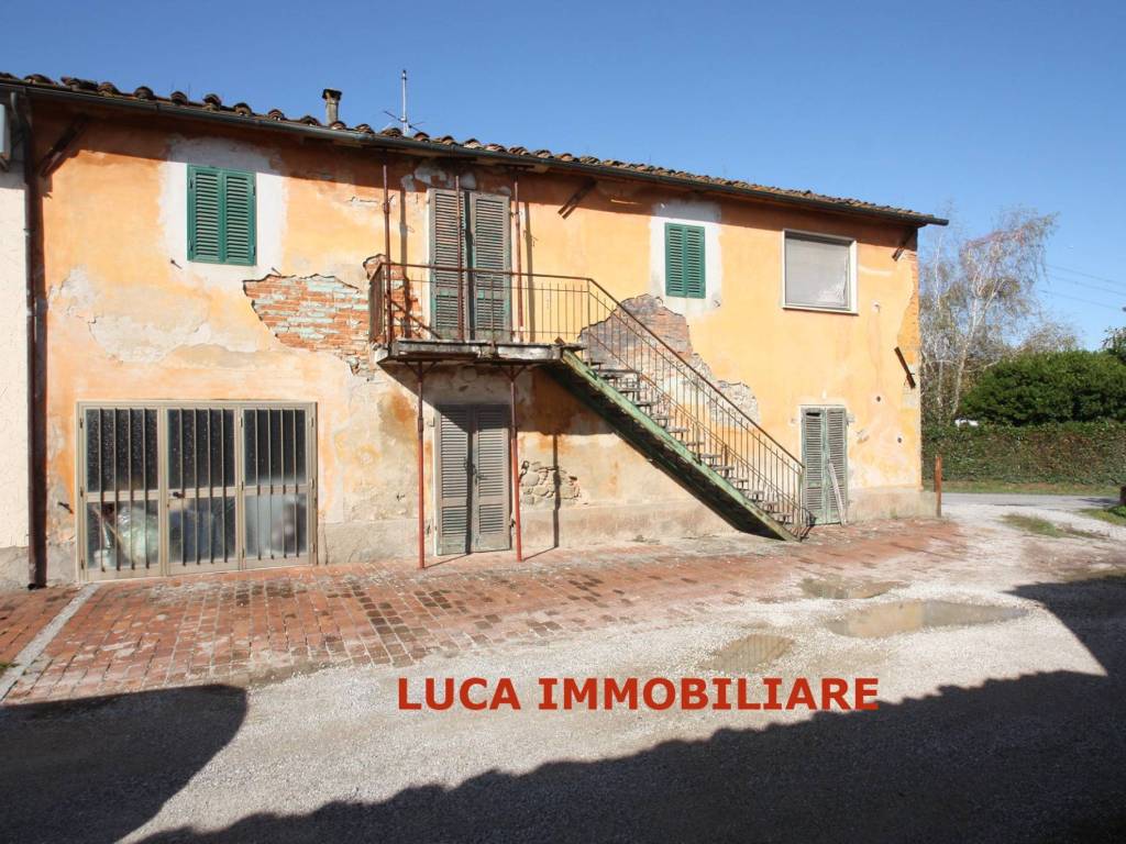 Casa indipendente a Pescia in Strada Provinciale di Campo, 124 - Foto 4