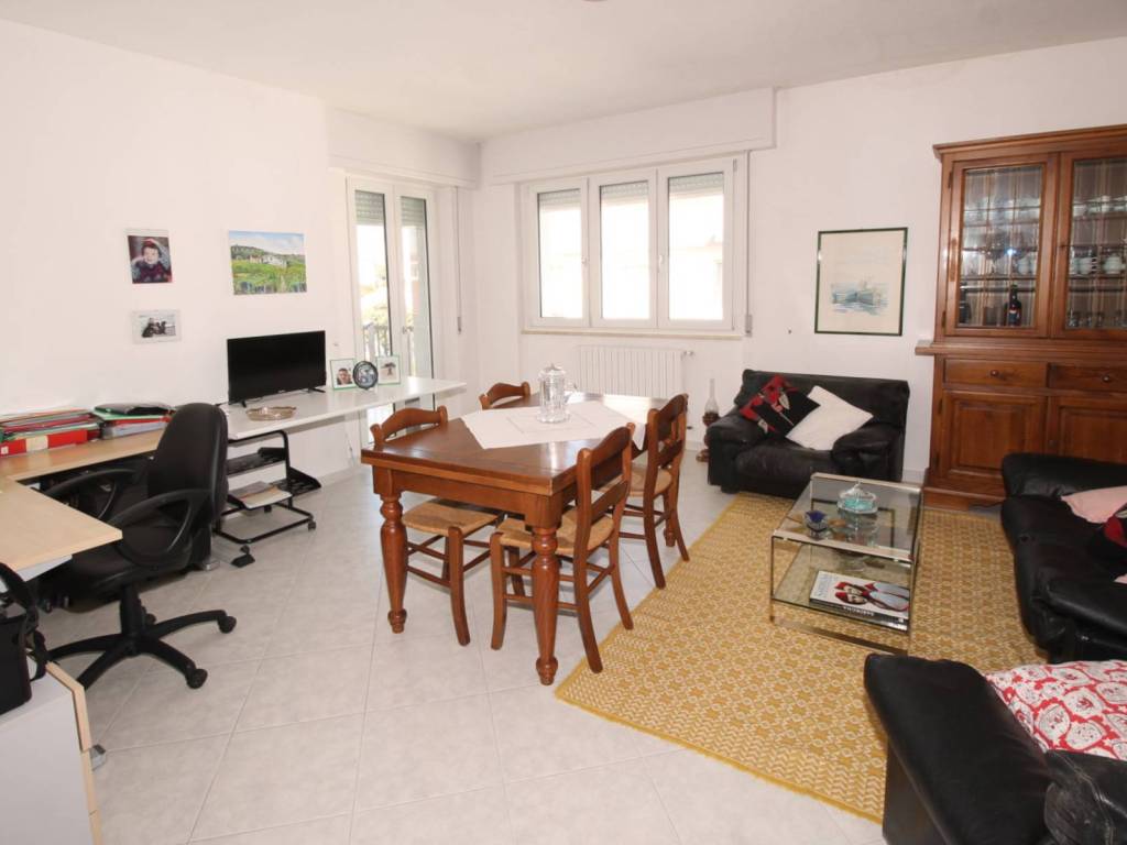 Appartamento a Nuoro in Via Don Gavino Lai Traversa 2, 9 - Foto 2