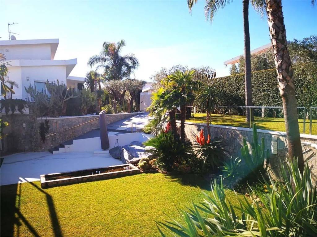 Villa a Simeri crichi in Viale Del Turismo - Foto 3
