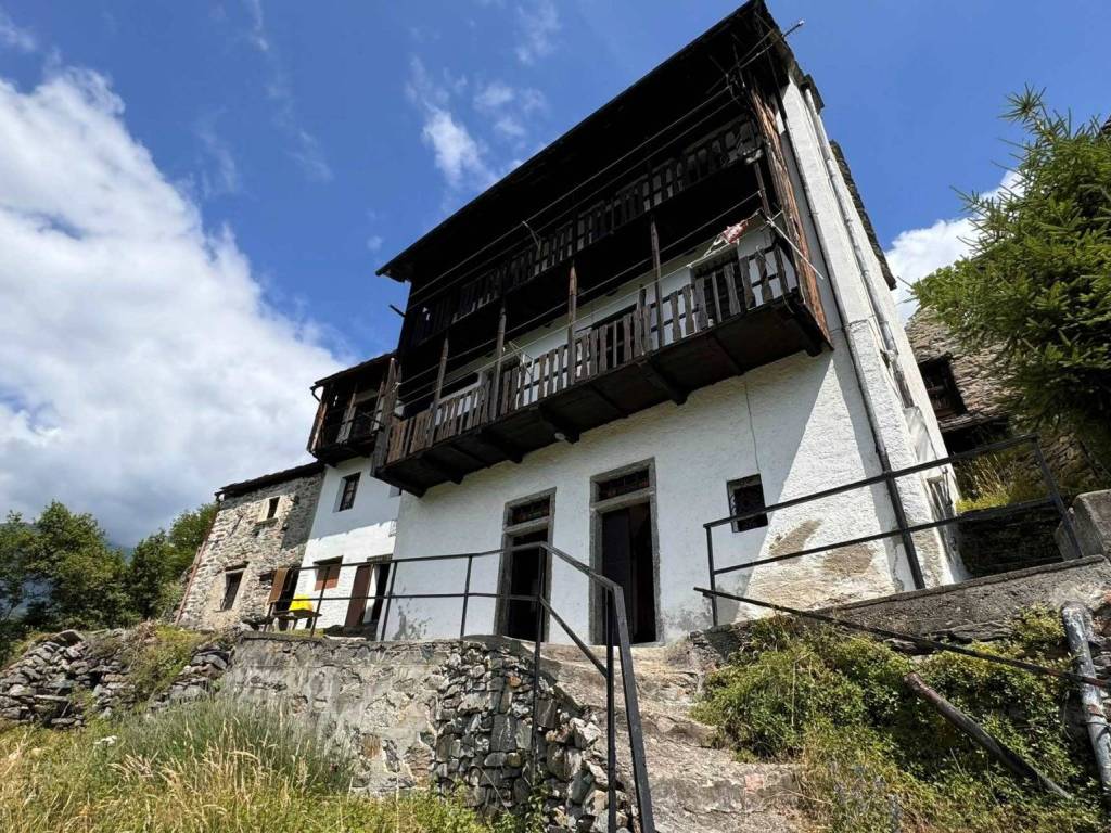 Casa indipendente a Domodossola in Borgata Monteossolano - Foto 2