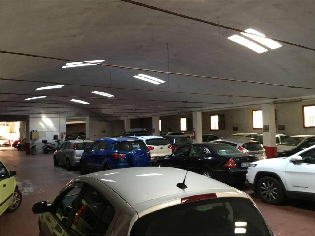 Box / garage a Catania in via lavaggi, 7 - Foto 2
