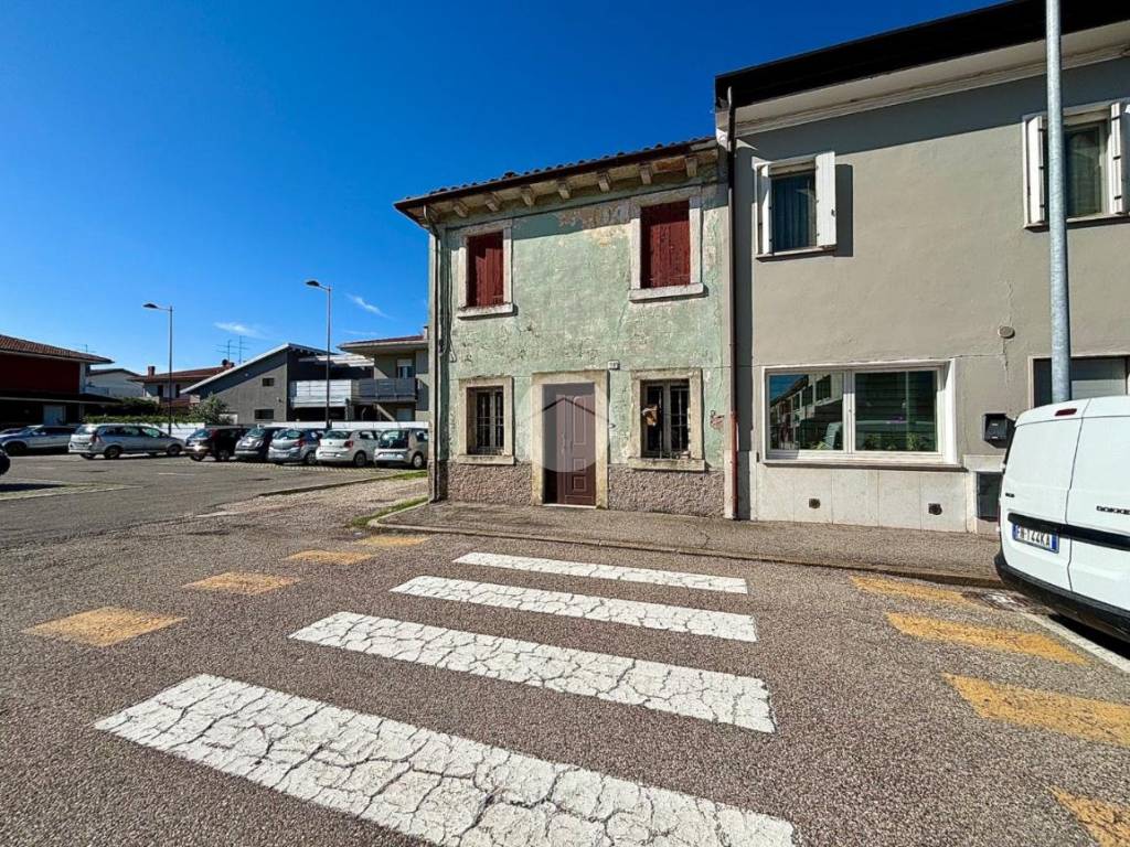 Rustico / casale a San giovanni lupatoto in Via Speranza, 26 - Foto 2