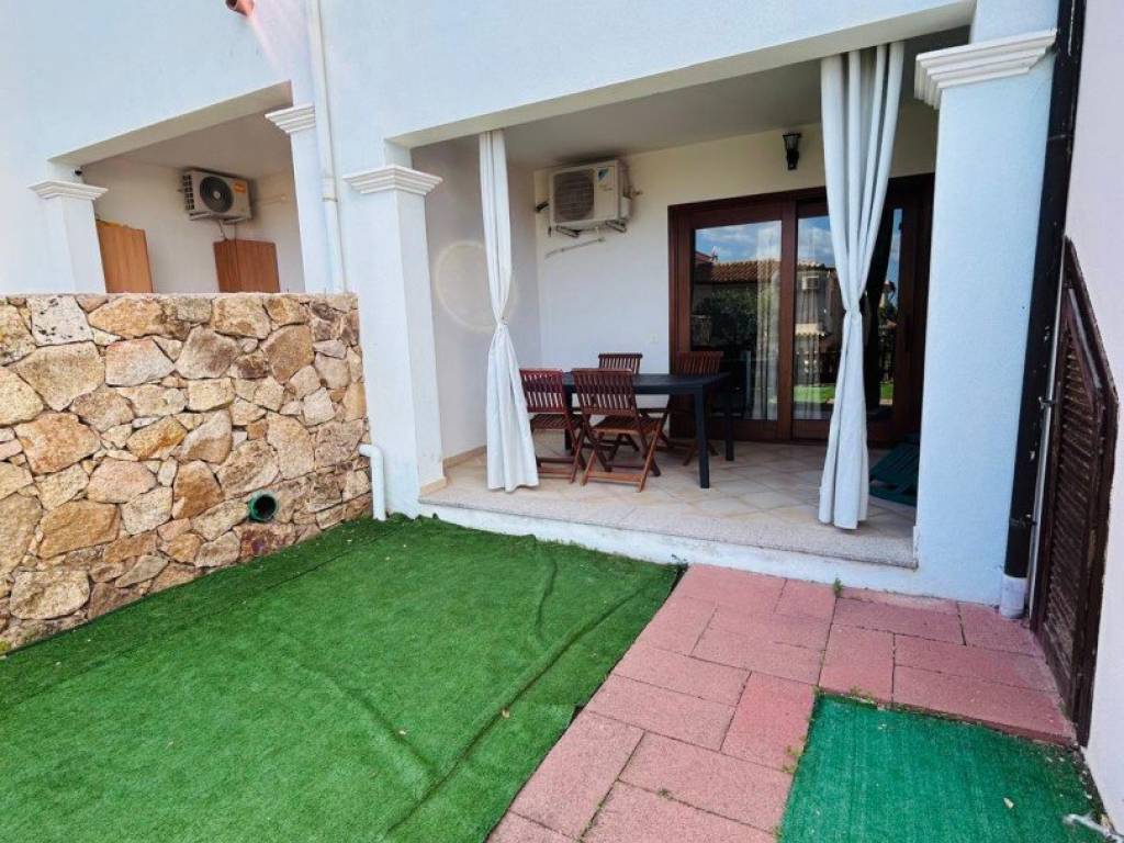 Appartamento a Loiri porto san paolo in Via delle Querce - Foto 2