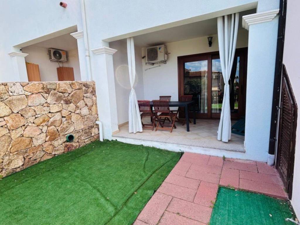 Appartamento a Loiri porto san paolo in Via delle Querce - Foto 3