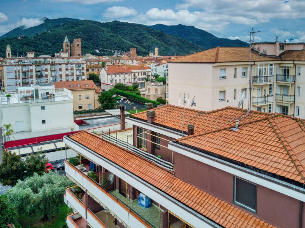 Attico / mansarda a Albenga in Viale Liguria, 23 - Foto 3