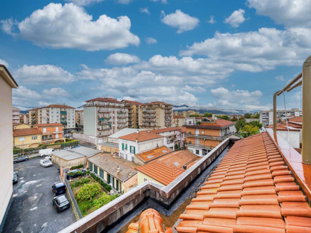 Attico / mansarda a Albenga in Viale Liguria, 23 - Foto 4