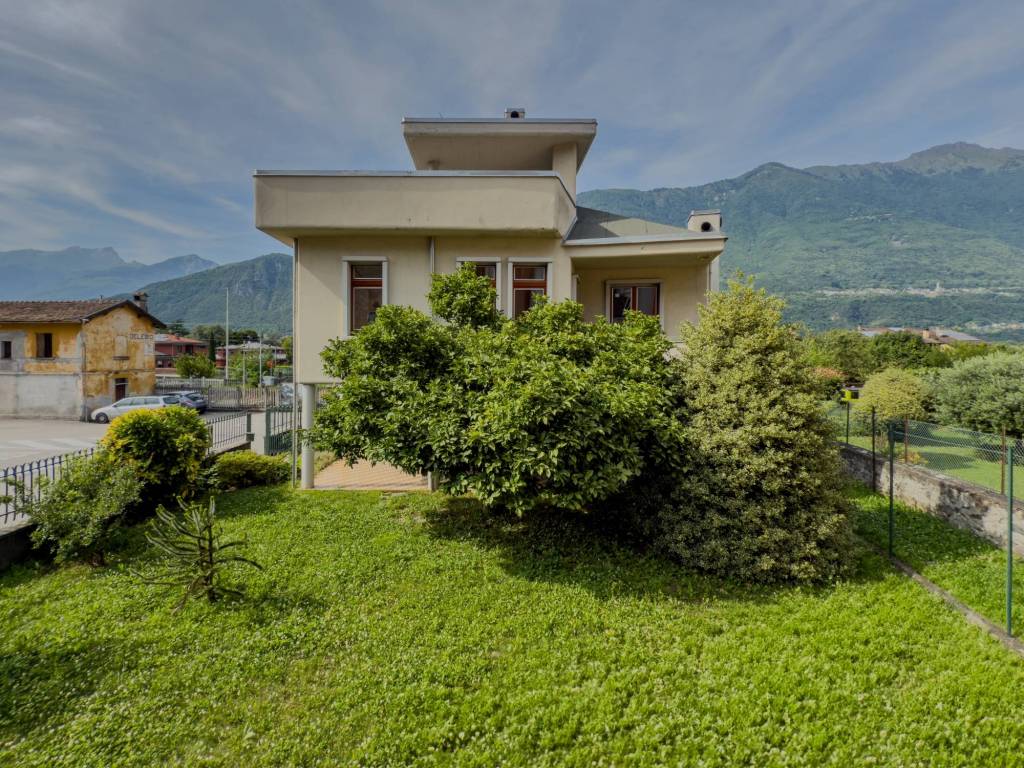 Villa a Delebio in Via Ezio Vanoni - Foto 2