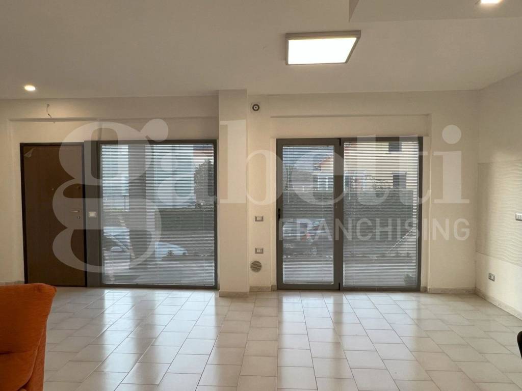 Appartamento a Venafro in Via Caio Giulio Cesare, 40 - Foto 4