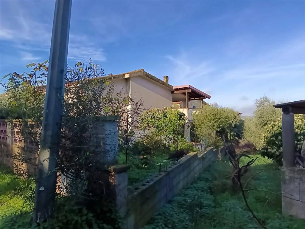 Appartamento a Carbonia in Via Su Bagantinu S.N.C. - Foto 2
