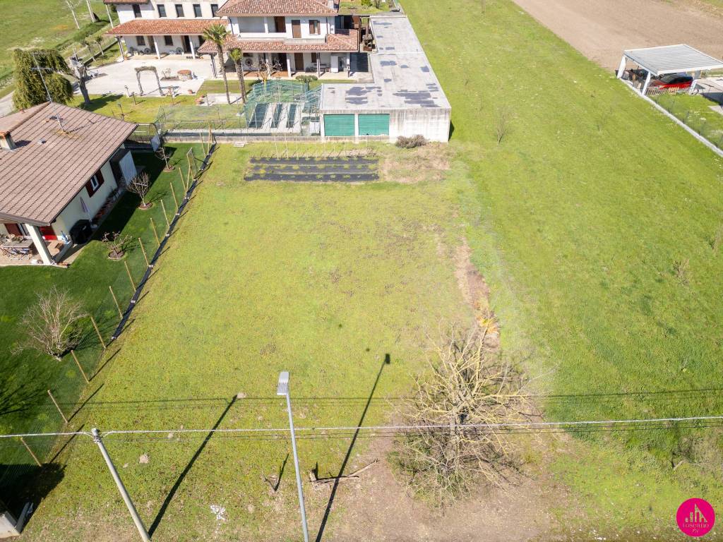 Terreno a Cordenons in Via Martiri della Libertà - Foto 2
