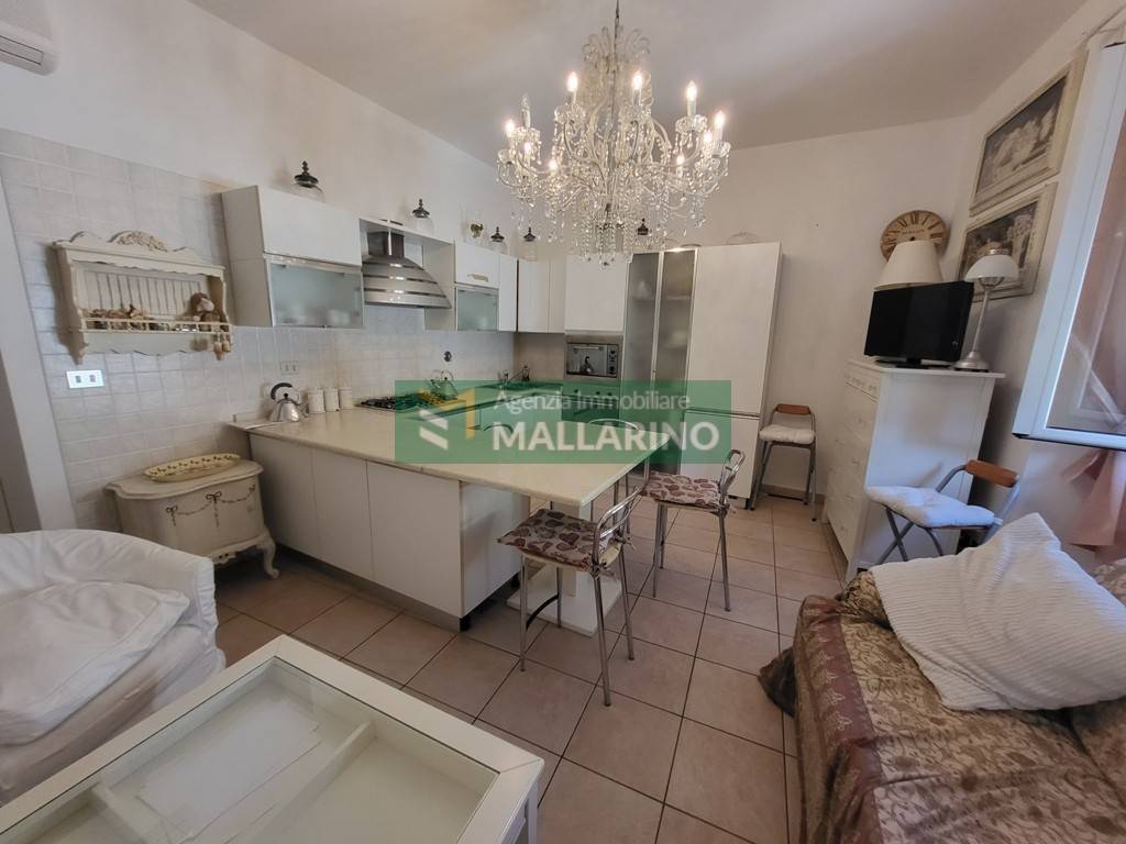 Appartamento a Finale ligure in Via Fiume - Foto 2