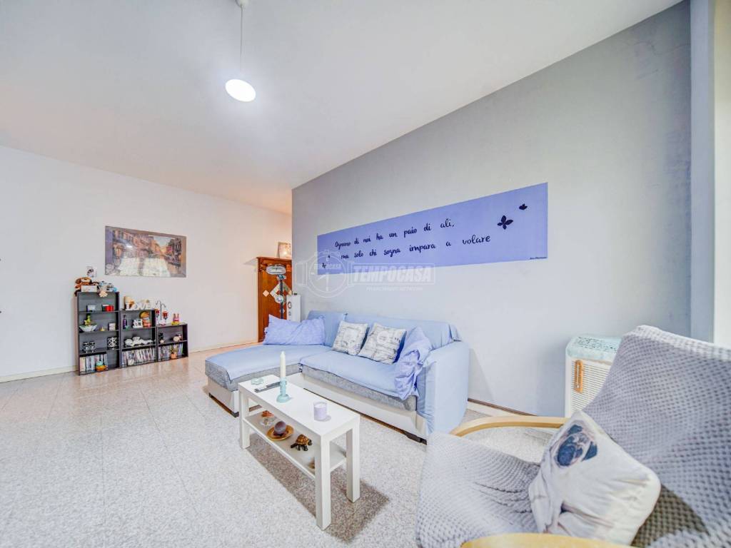 Appartamento a Castronno in Via Roma - Foto 2