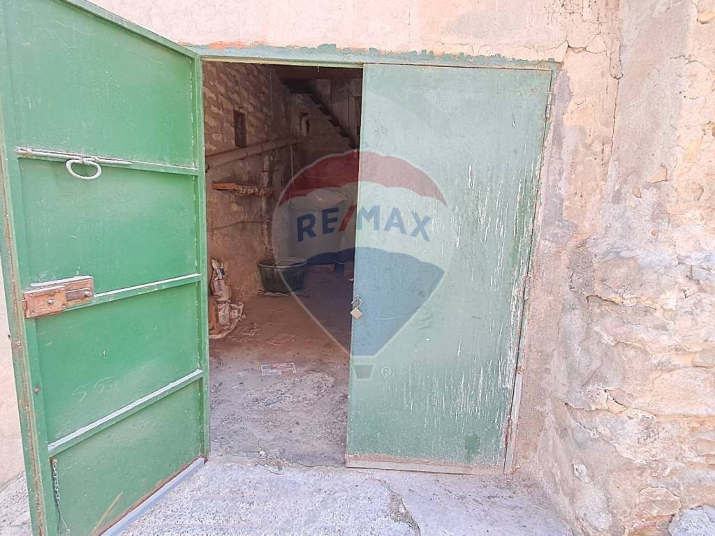 Box / garage a Centuripe in via M. Castiglione, 8 - Foto 3