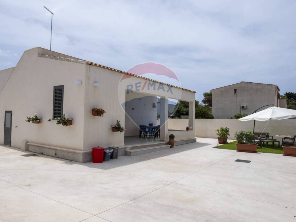 Villa a Pachino in VIALE SAYONARA - Foto 4