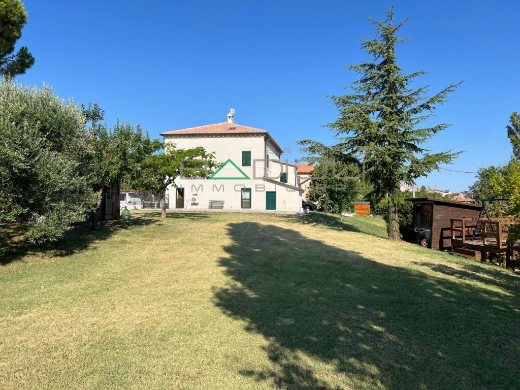 Villa a Tavoleto in Via Roma, 45 - Foto 3