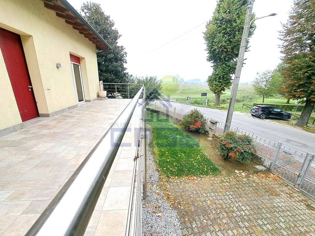 Villa a Gadesco-pieve delmona in via Martiri della Libertà - Foto 5