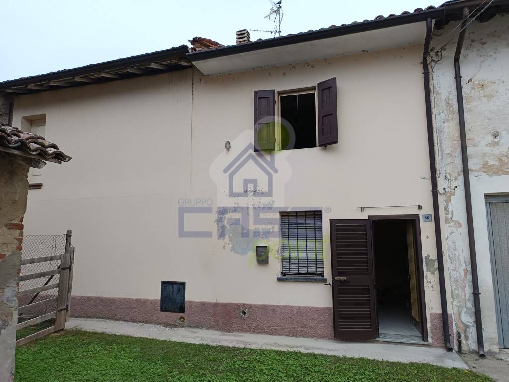 Casa indipendente a Torricella del pizzo in via roma 56 - Foto 2