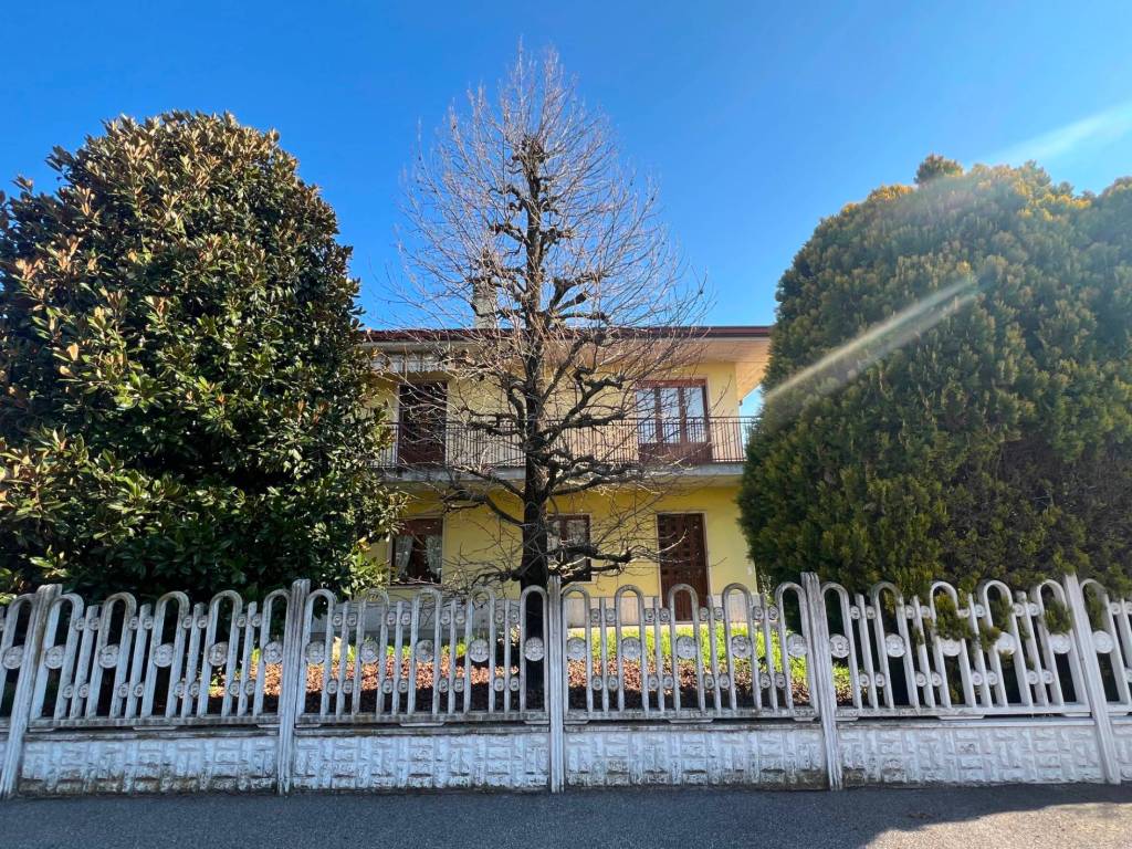 Villa a Zevio in Via Generale Zeno Andreis, 33 - Foto 2