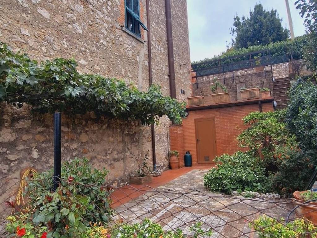 Appartamento a Semproniano in Vicolo Giuseppe Mazzini, 3 - Foto 3