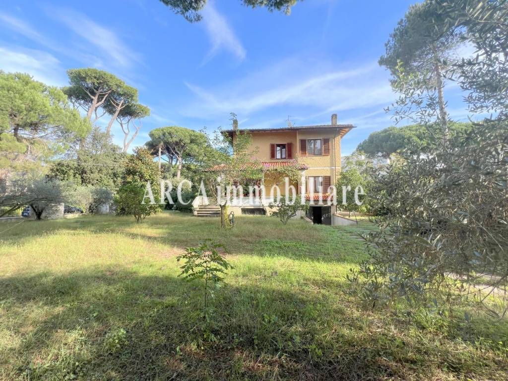 Villa a Pietrasanta in Via Tremaiola - Foto 3