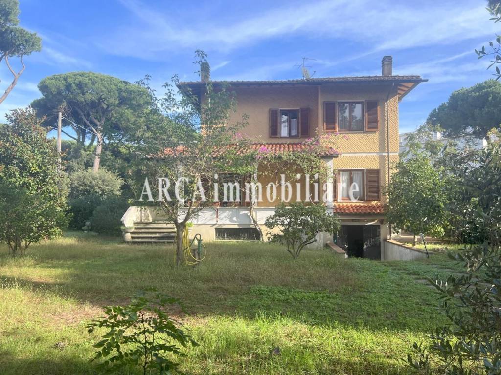 Villa a Pietrasanta in Via Tremaiola - Foto 4