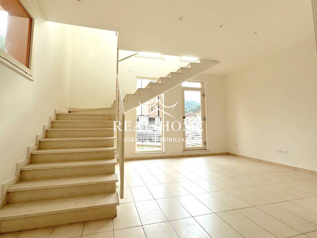 Casa indipendente a Vaiano in Via dell'Argine - Foto 2