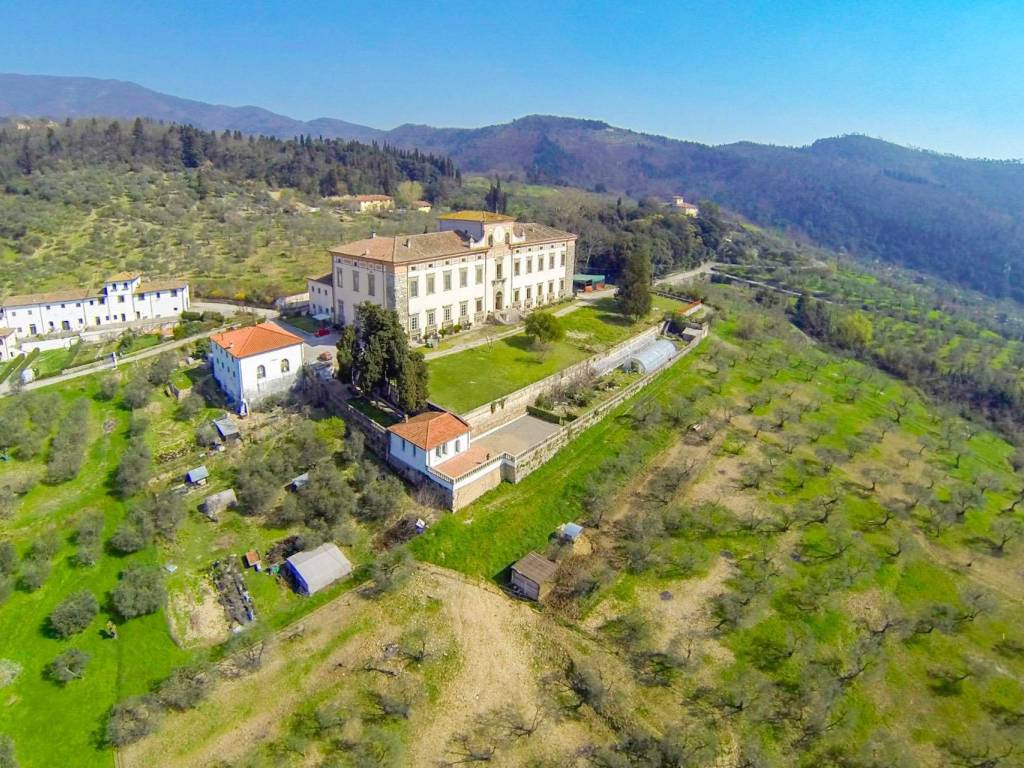 Villa a Montemurlo in Via Baronese, 46 - Foto 3