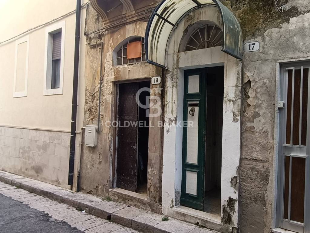 Casa indipendente a Ragusa in via della croce, 17 - Foto 2