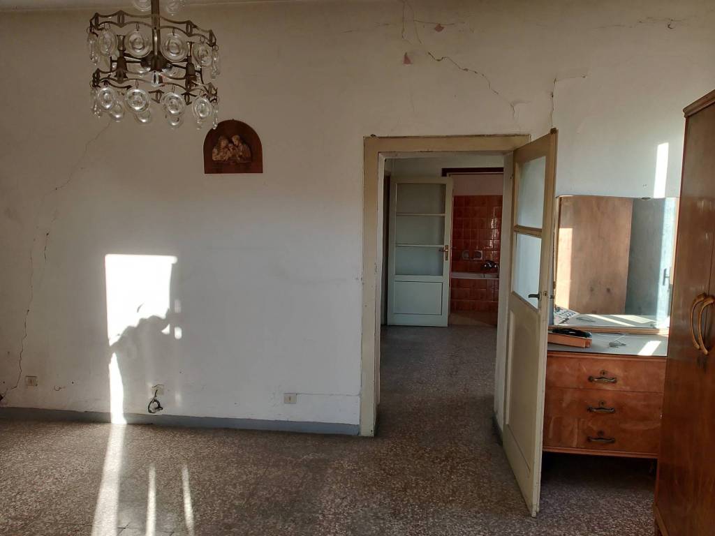 Appartamento a Besozzo in Via Antonio N. Gorini, 24 - Foto 4