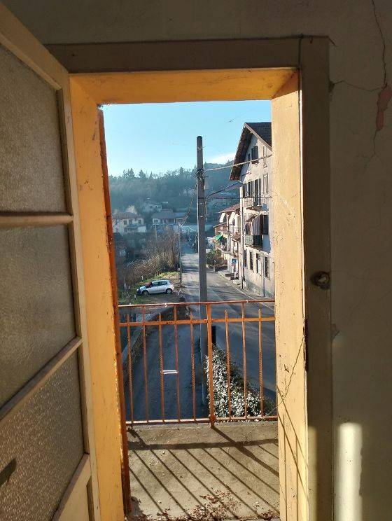 Appartamento a Besozzo in Via Antonio N. Gorini, 24 - Foto 5
