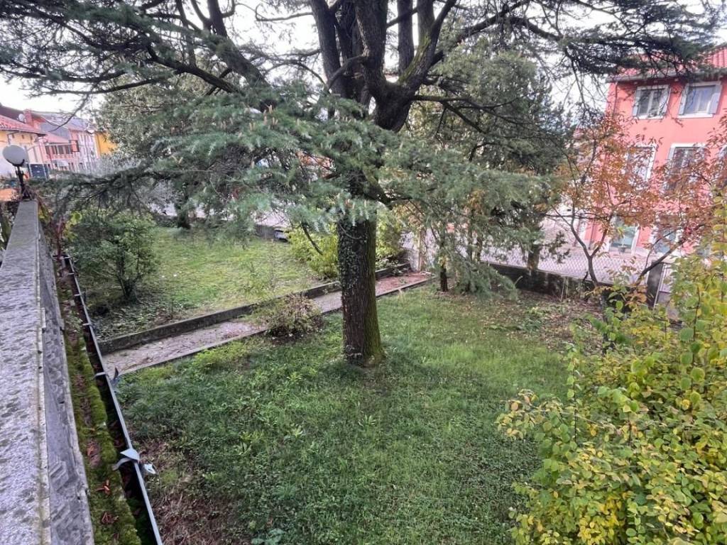 Palazzo / stabile a Basiliano in Piazza San Valentino, 1 - Foto 2