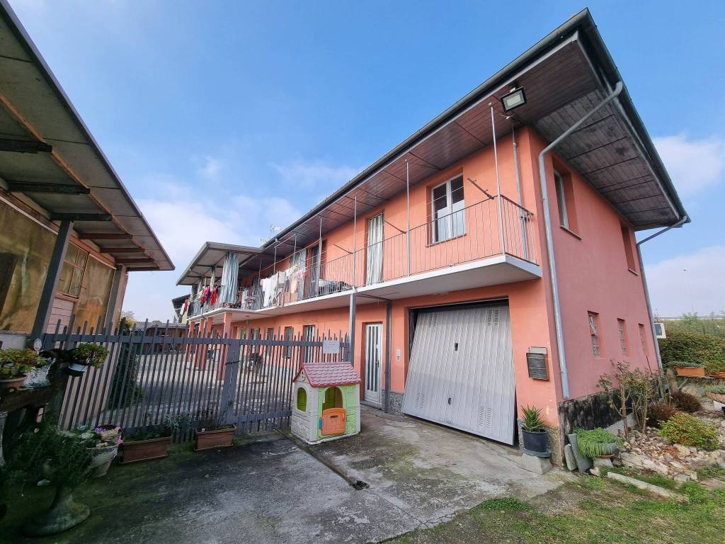 Casa indipendente a Crescentino in Via Giacomo Leopardi, 20 - Foto 4