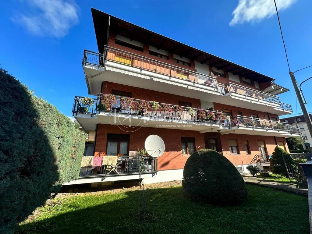 Appartamento a Cuorgnè in Via PERETTI GRIVA - Foto 3