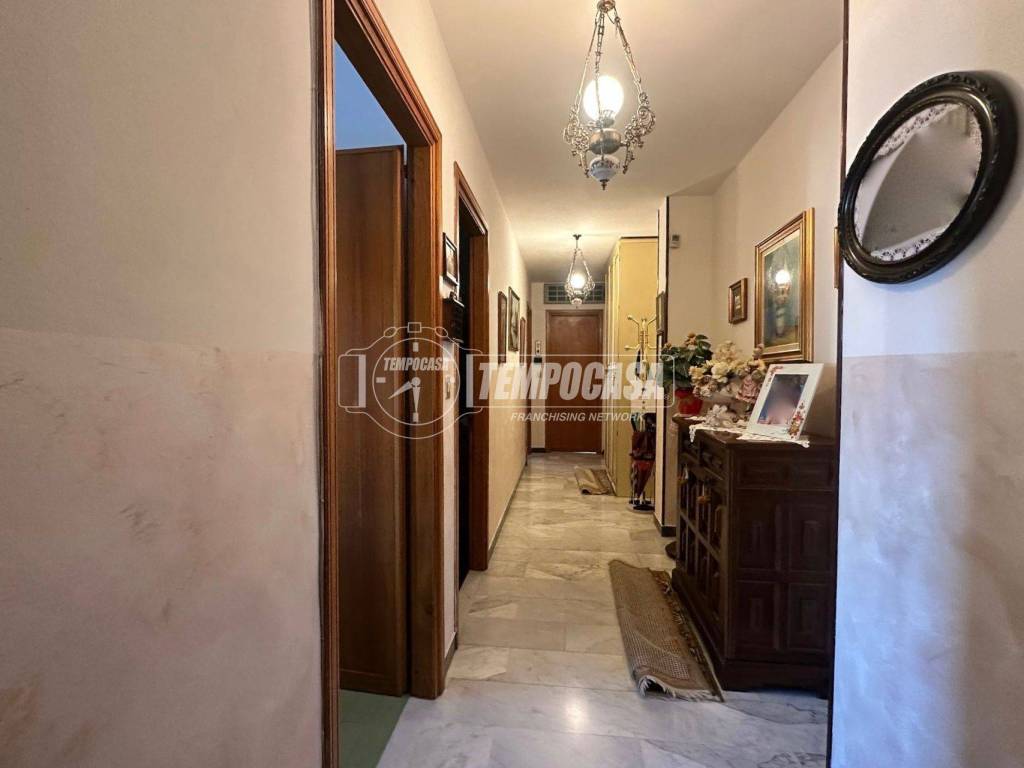 Appartamento a Cuorgnè in Via PERETTI GRIVA - Foto 4