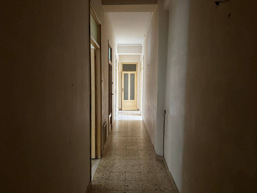Appartamento a Caltanissetta in Via Napoleone Colajanni, 104 - Foto 3