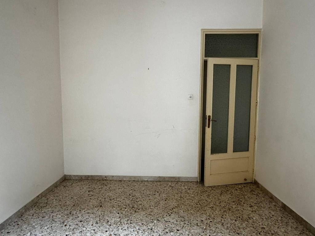 Appartamento a Caltanissetta in Via Napoleone Colajanni, 104 - Foto 5